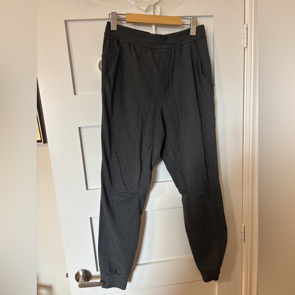 Lululemon Men's Black Travel Stretch Pants - small